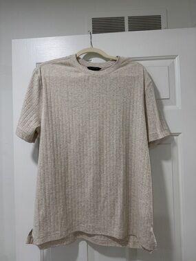 Banana Republic Men's Beige Ribbed Short-Sleeve Button Down Shirt